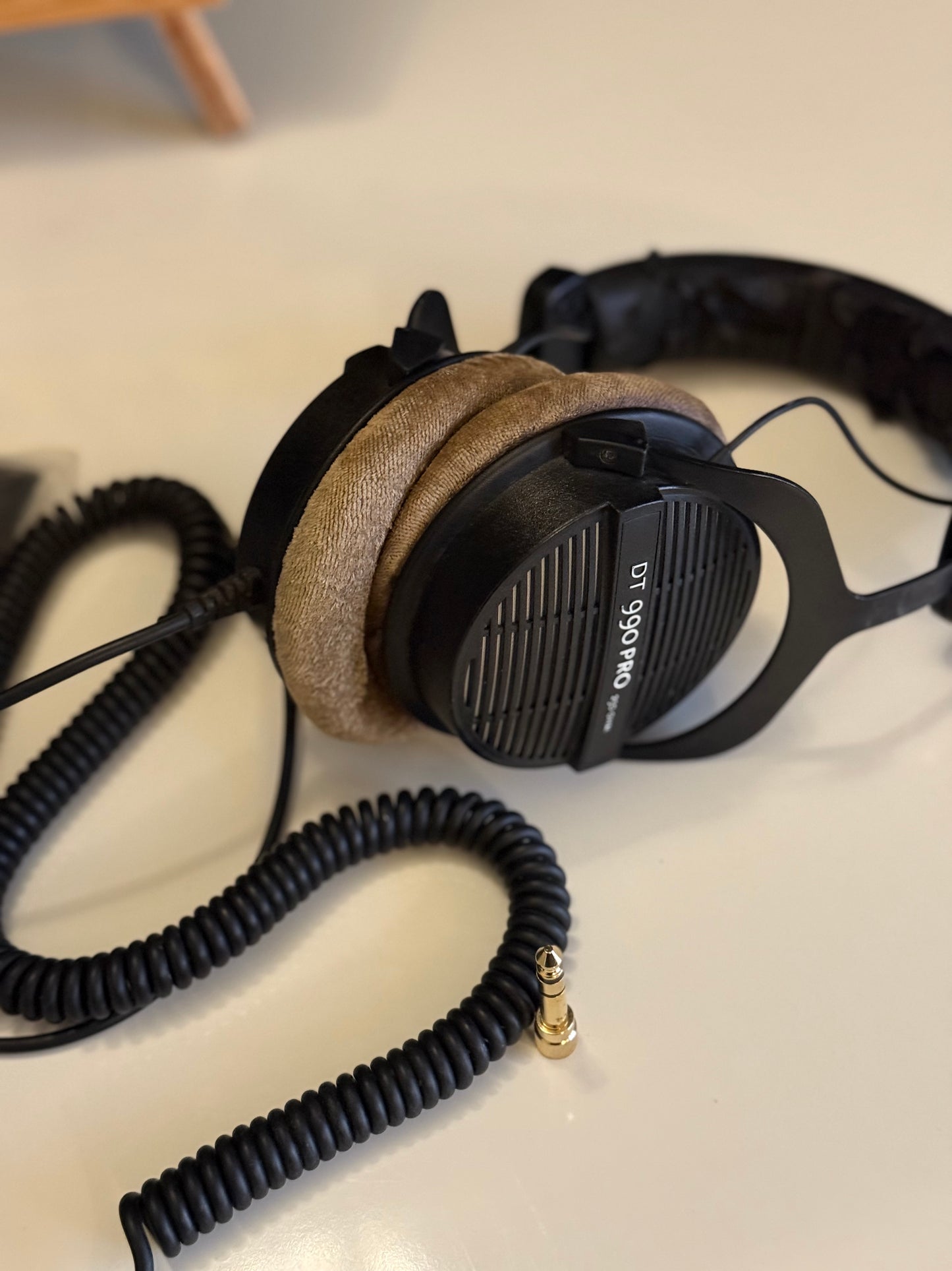 Beyerdynamic DT 990 Pro 250 ohm Over-Ear Studio Headphones For Mixing, Mastering, and Editing (Direct From US)